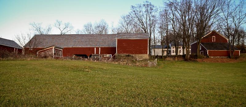 Hawk View Farm, barns